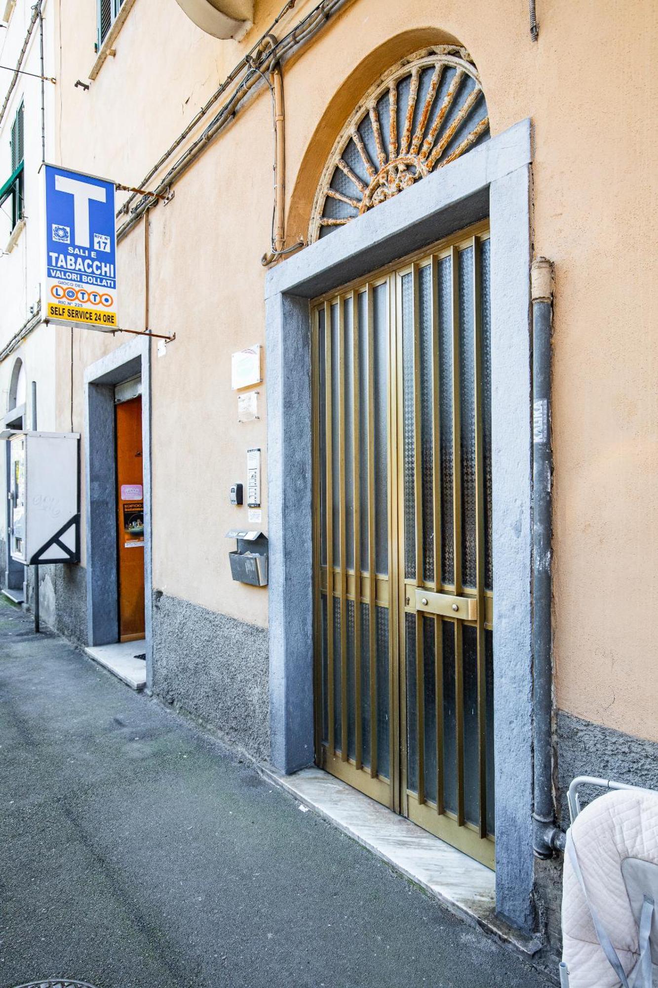 Appartamento Elegante Dimora La Spezia-Free Parking Esterno foto