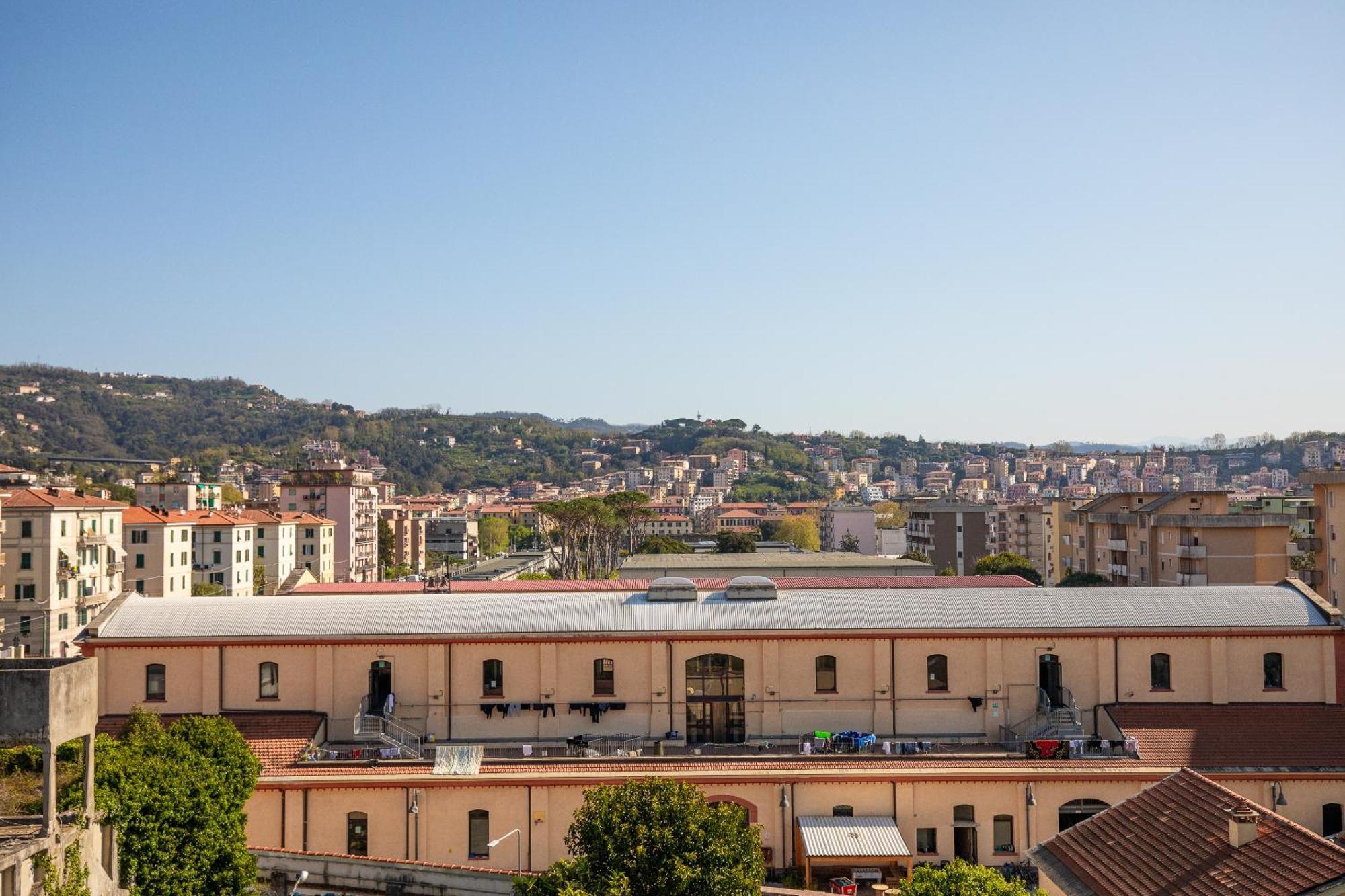 Appartamento Elegante Dimora La Spezia-Free Parking Esterno foto